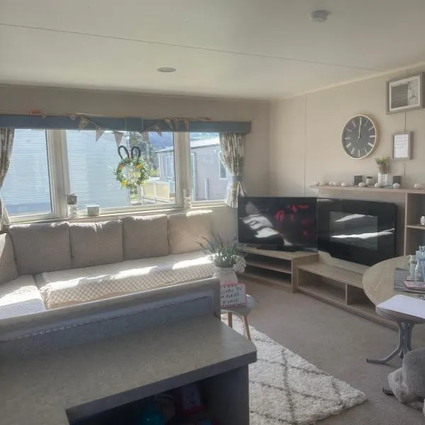 The Aurora van at Presthaven sands holiday park and beach resort in North Wales- 8 berth, hôtel à Prestatyn