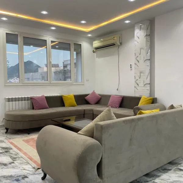 Two bedroom luxurious home, hotel in Ez Zahra