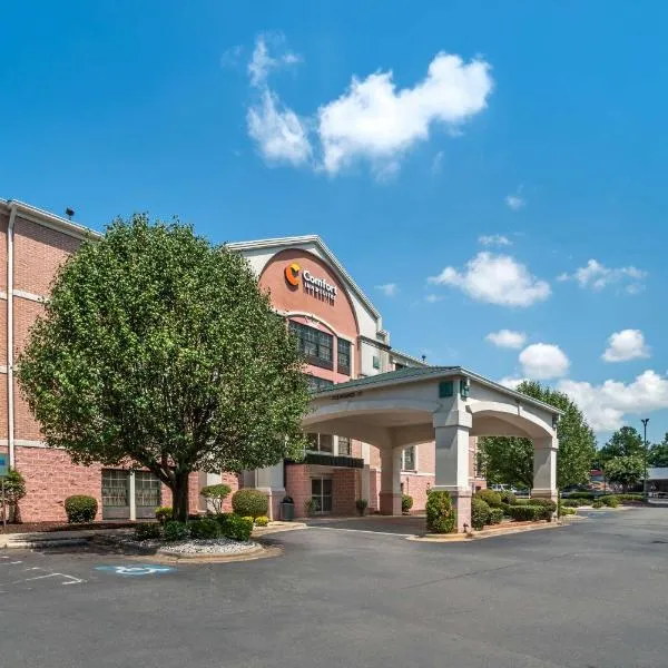 Comfort Inn & Suites Lake Norman, hôtel à Cornelius