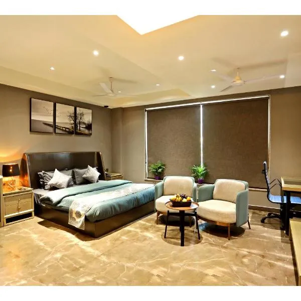 KRYC Luxury Living near Indraprastha Apollo Hospital, hotel in New Delhi