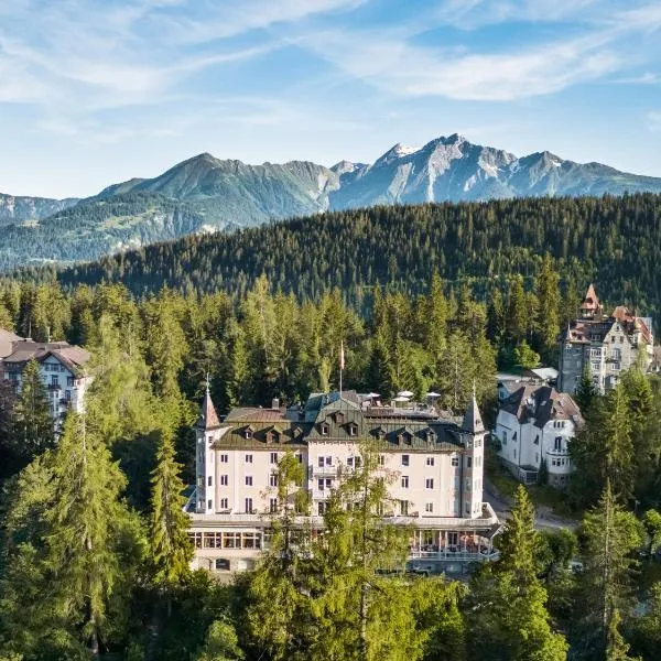 Romantik Hotel Schweizerhof & Spa Flims，位于弗利姆斯的酒店
