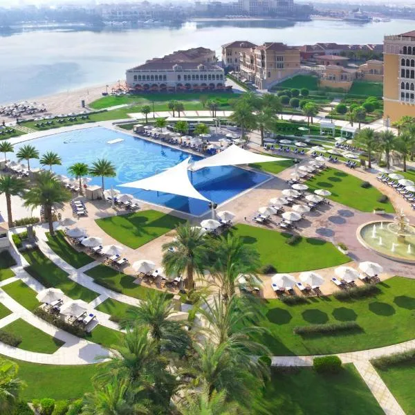 The Ritz-Carlton Abu Dhabi, Grand Canal, ξενοδοχείο στο Άμπου Ντάμπι