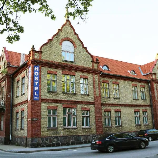 Hostel Lõuna, ξενοδοχείο στο Παρνού