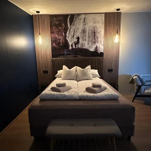 Hoofprints&Highlands，位于弗吕济的酒店