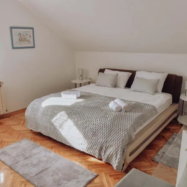 Apartman Nina, Hotel in Ðakovo
