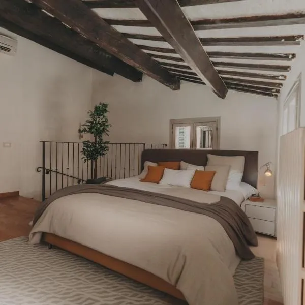 Luxury private home - City center, hotel v Ravenně