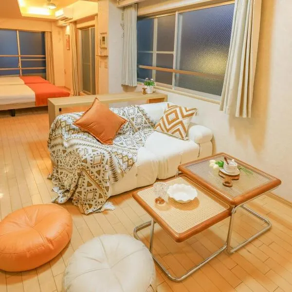 Shinjuku 2 stops 3 bedrooms best groups or family, hotel in Tokyo