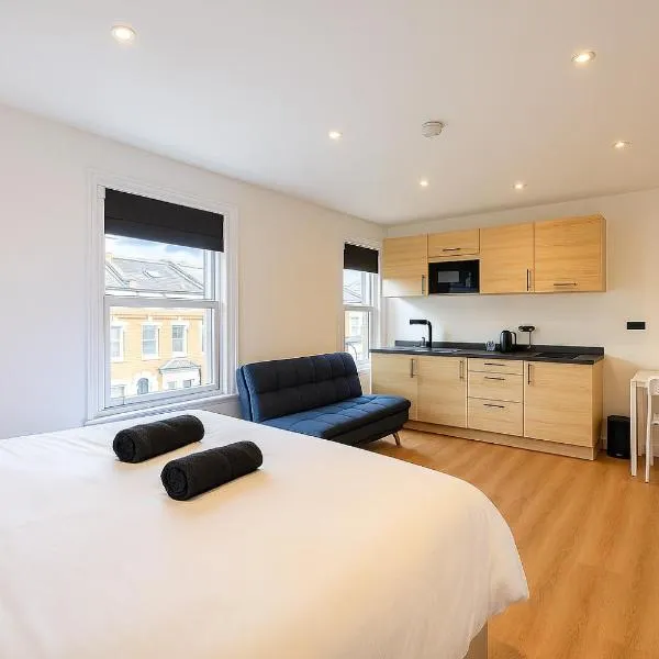 StarNest Shepherd's Bush, hotel in London