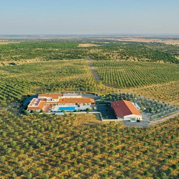 Sesmarias Turismo Rural & SPA, hotel in Peroguarda