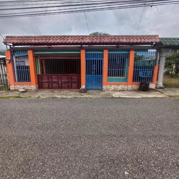 casa pive nice、ゴルフィトのホテル