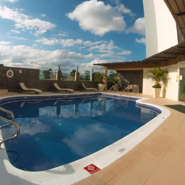 Holiday Inn Guatemala by IHG, hotel em Guatemala