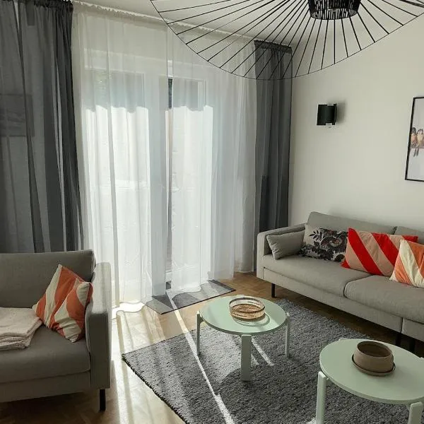 Ferienhaus Höhennest am Niederrhein - 30 Min Düsseldorf Venlo - SmartTV, hotel v destinaci Viersen