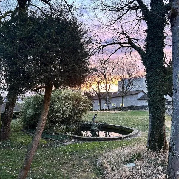 COEUR DE LOTOISE Votre havre de charme au cœur de Gramat, Hotel in Gramat