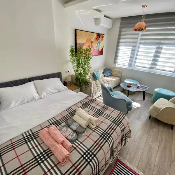 Marra Central Studio, khách sạn ở Nikšić