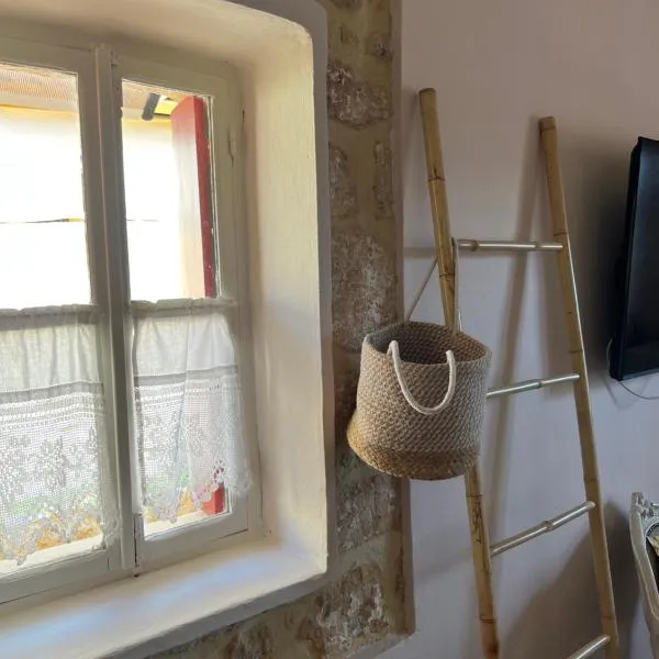 To Tsardi, hotel in Aegina Town