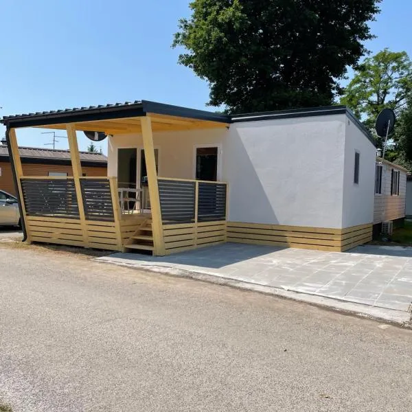 Pavel 1 Cottage with 2 Thermal Riviera Tickets, ξενοδοχείο σε Moravske-Toplice