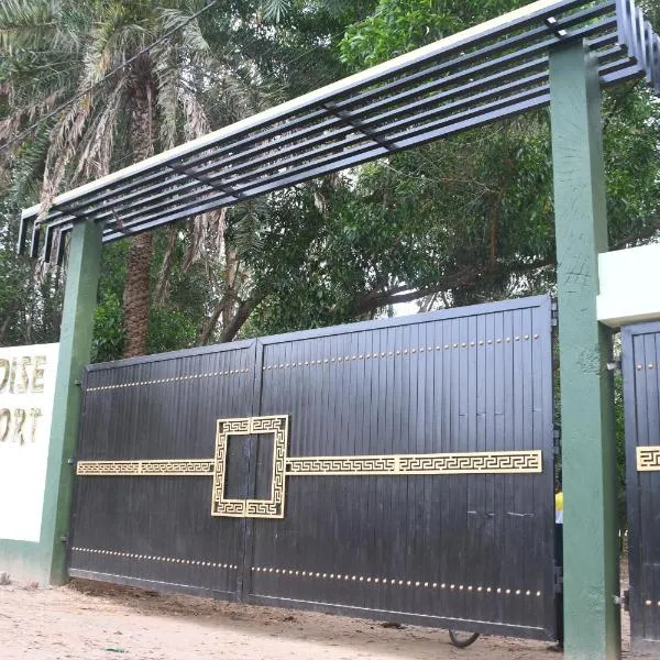 The Paradise Resort, hotel in Jhārgrām