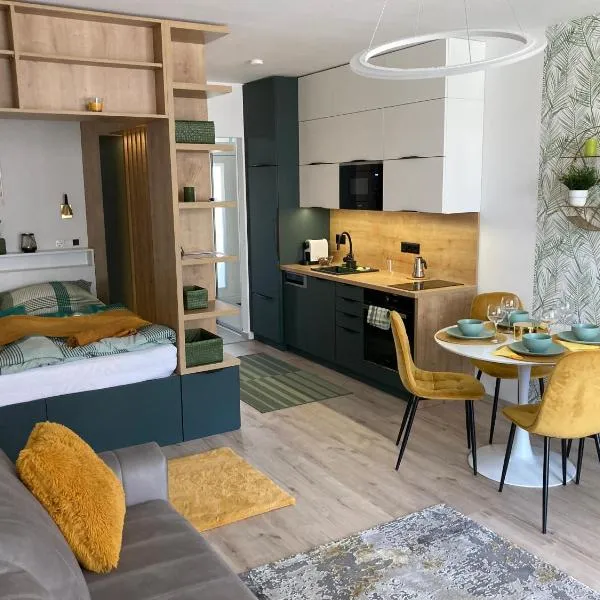 Gold & Green Apartment, hotel v destinaci Keszthely