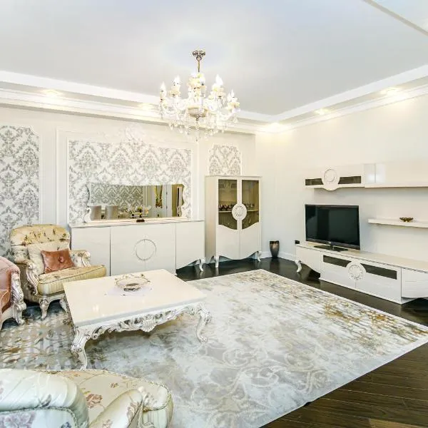 Luxury AMOR Sea View Apartment 33, Hotel in Baku
