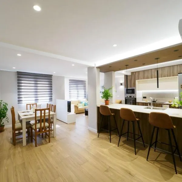 Apartamento céntrico ideal para visitar Cuenca, hotel em Cuenca