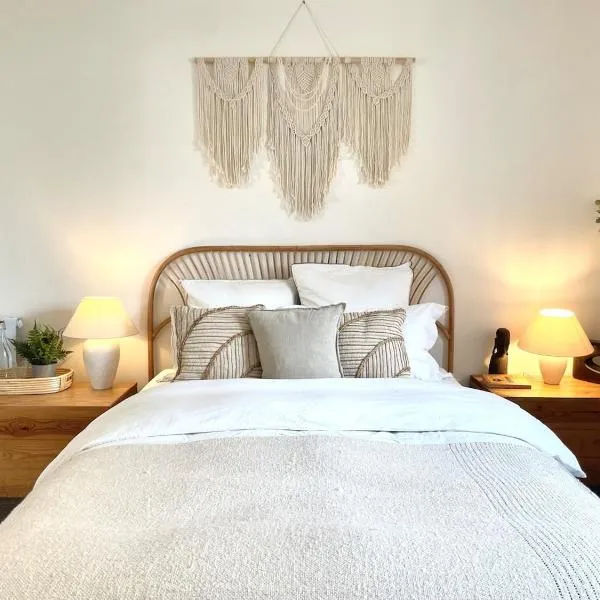 New The Barley Rustic luxury、サイレンセスターのホテル