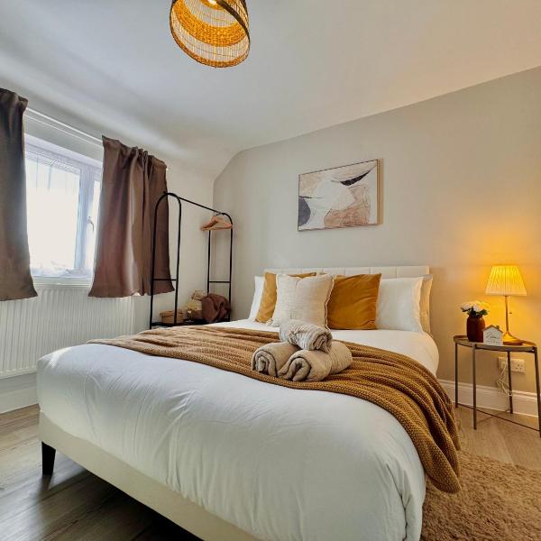 Homely Studio 30min to Central London, London
