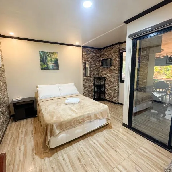 Nazarene Apartelle -R5, hotel em Magamomo