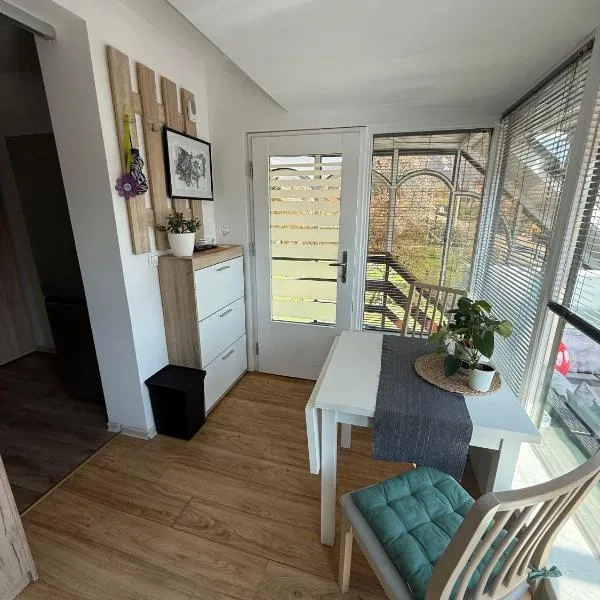 Poppy's Home, hotel in Bled