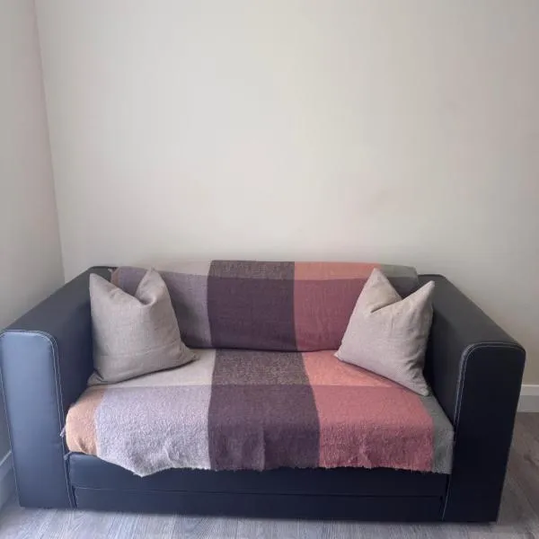 Cosy Space near Dublin Airport and City, hotel v destinaci Dublin