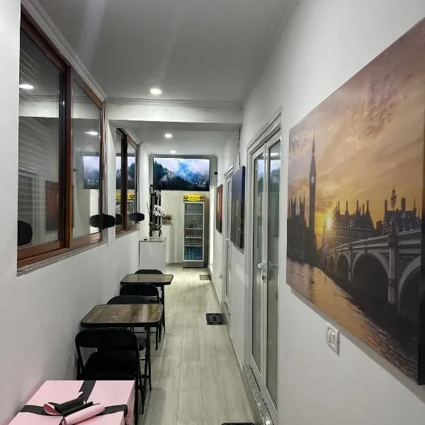 Aral Hostel, ξενοδοχείο σε Berat