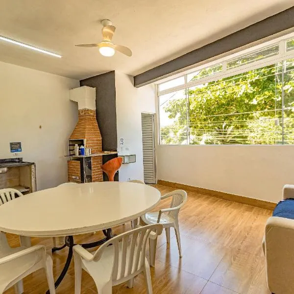 Casa no Guarujá com Wi-Fi e área com churrasqueira, hotel a Bertioga