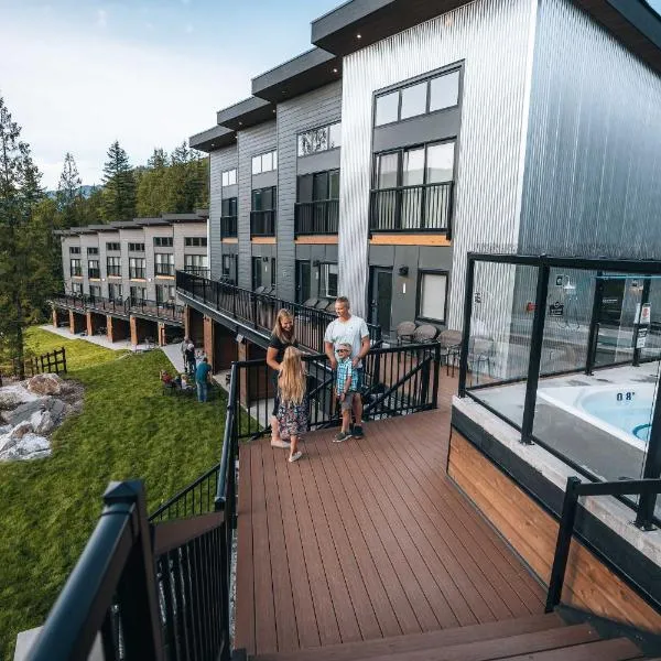 Basecamp Resorts Revelstoke, hotel di Revelstoke