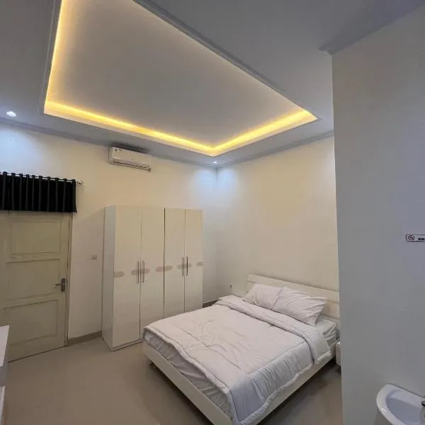 Backyard Guest House, hotel in Banjar