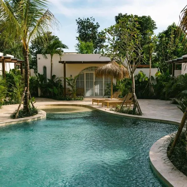 Mayiki Boutique Hotel, hotel di Uluwatu