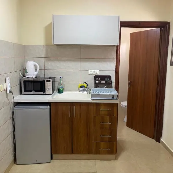 Guest house Циммер Дора, Мертвое море, ξενοδοχείο σε Neve Zohar