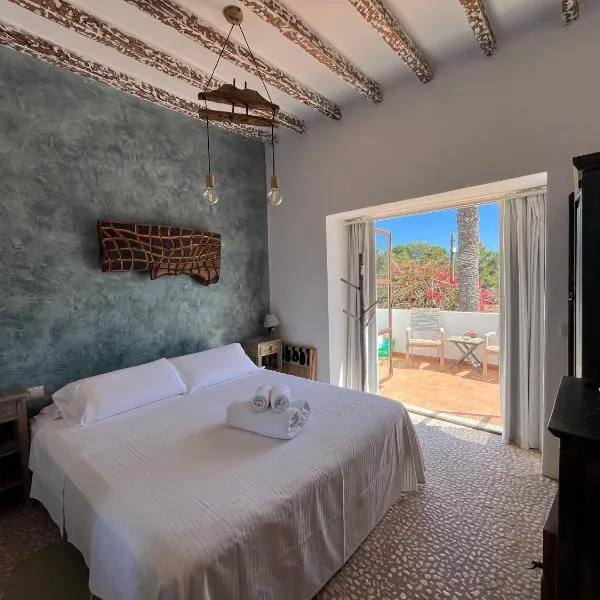 Boutique Hostal La Curandera de Salinas, hotel in Ibiza Town