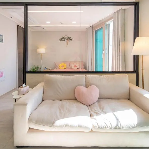 L'eau House, hotel in Busan