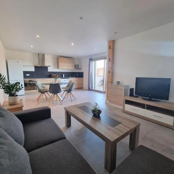 Le Jura entre Annecy et Genève, hotel in Feigères