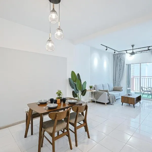 Modern Studio Retreat -Prime Location Clover Home 1-03, Hotel in Brinchang