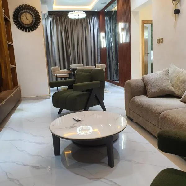 Grazioli 3Bedroom Apartment 'Sicily', hotel di Enugu