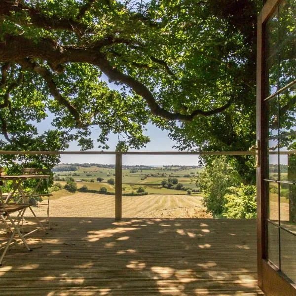 Extraordinary Huts Ltd, hotel in Rye