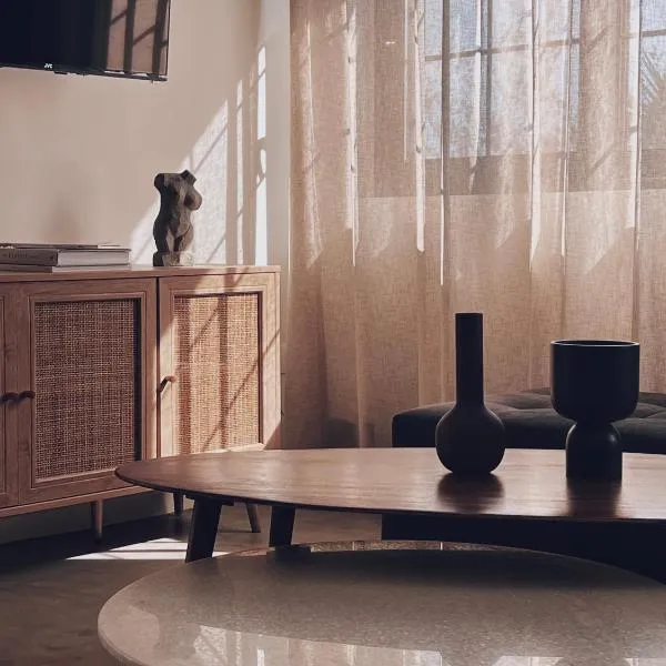 ALFIEA HOME 65m2 & ALFIEA STUDIO 35m2, hotel v destinaci Artemida