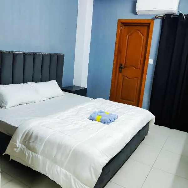 Private and Charm 1Bed Apartment- AC- WiFi- Self-CheckIN, hotel in Islamabad