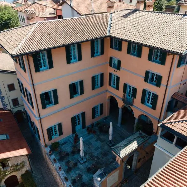 Palazzo Del Vicerè, hotel v destinaci Lezzeno