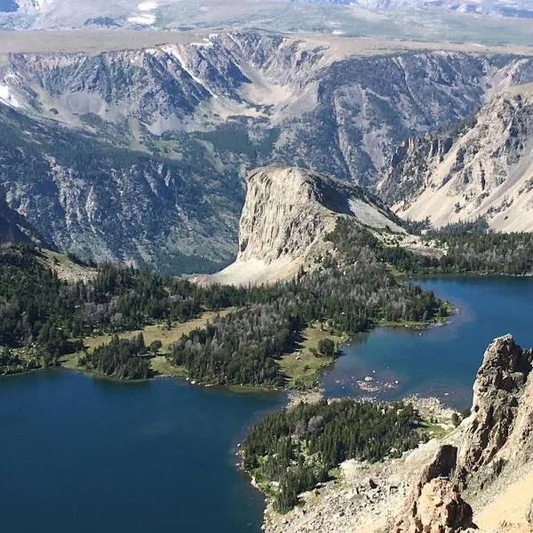 A Wilderness Retreat - Your Gateway to Yellowstone, Hotel in Cody