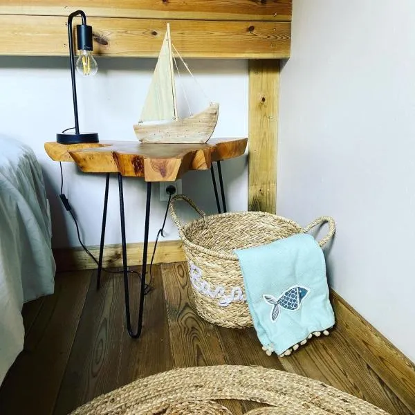 Magnifique Tiny House avec jacuzzi privatif proche du Touquet Paris plage, hotel in Étaples