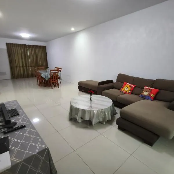 Homelite Eco Park Condominium, hôtel à Miri