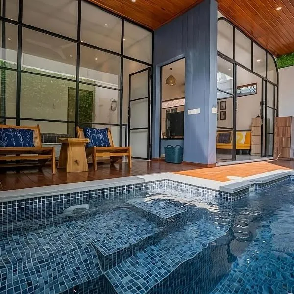 NEW! Villa Sony 1 - 3BR Villa next to Legian Beach, hotel in Seminyak