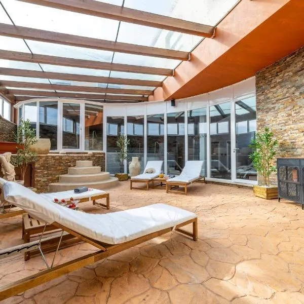 Hostal-SPA Mare Nostrum, hotel en La Fuente de San Esteban