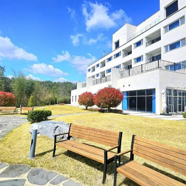 강진 다산베아채 골프앤리조트 호텔형, hotel in Songhak